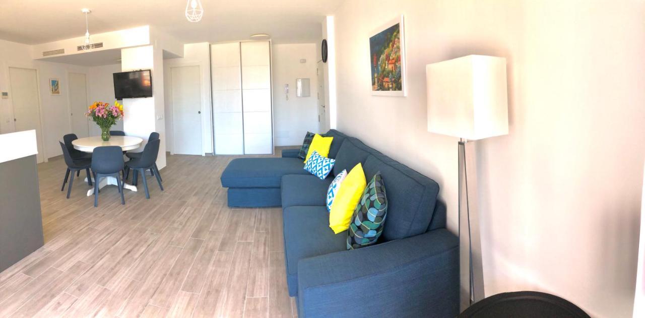 Apartamento Vistamar ネルハ エクステリア 写真